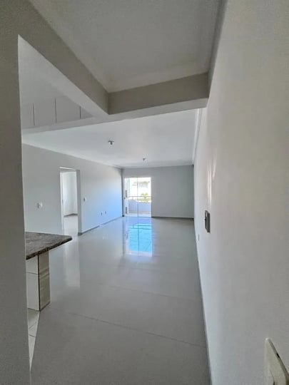 Prédio inteiro a venda com 8 apartamentos e 16 vagas de garagem em Itapoá