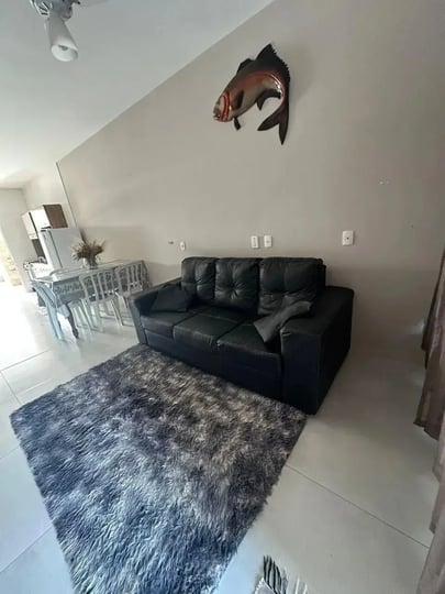 Casa com 3 dormitórios sendo 1 suíte e 2 vagas de garagem em Itapoá