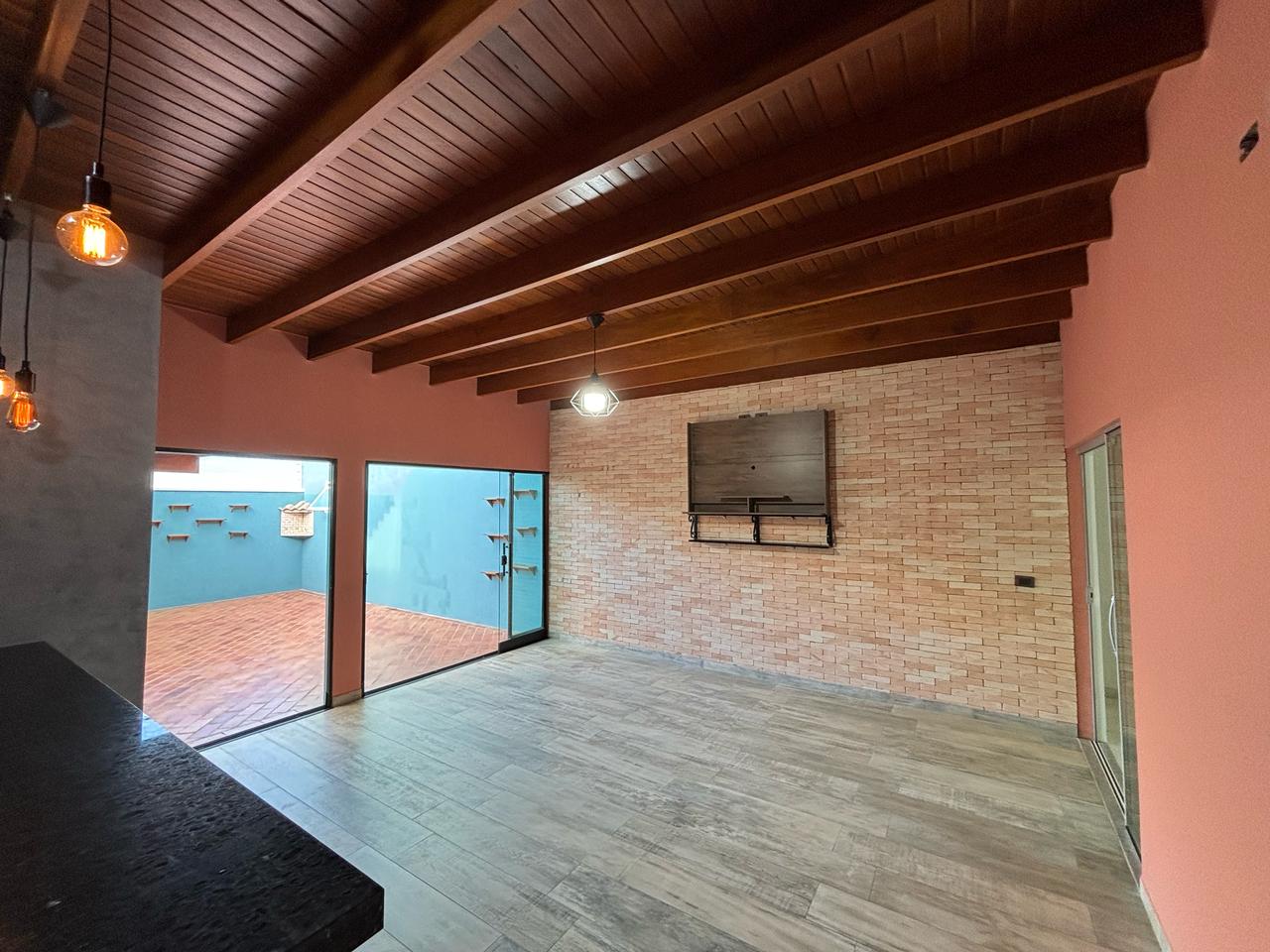 Casa Premium em Ribeirão Claro – Conforto e Contato com a Natureza