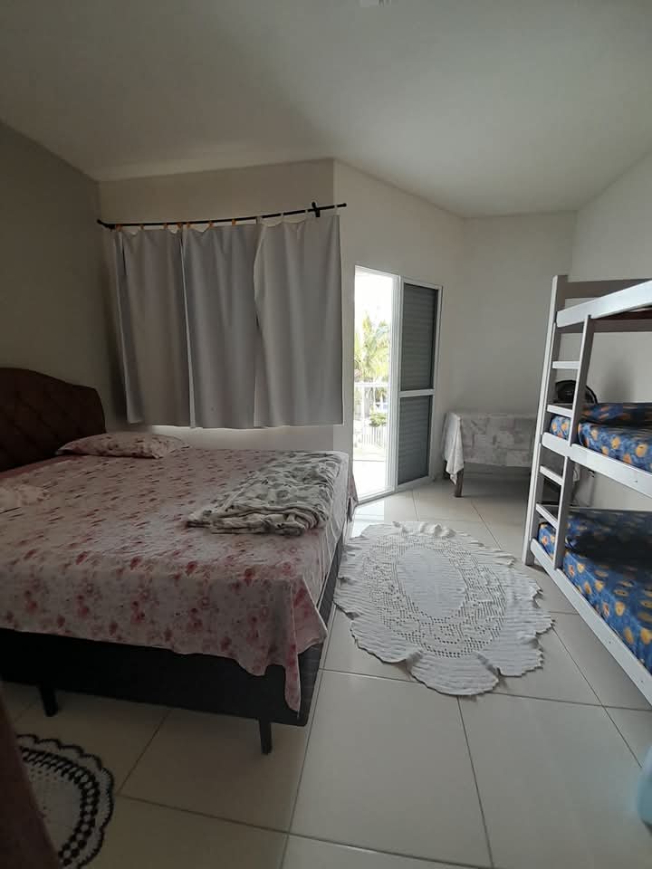 Sobrado na Região Central de Itapoá-SC