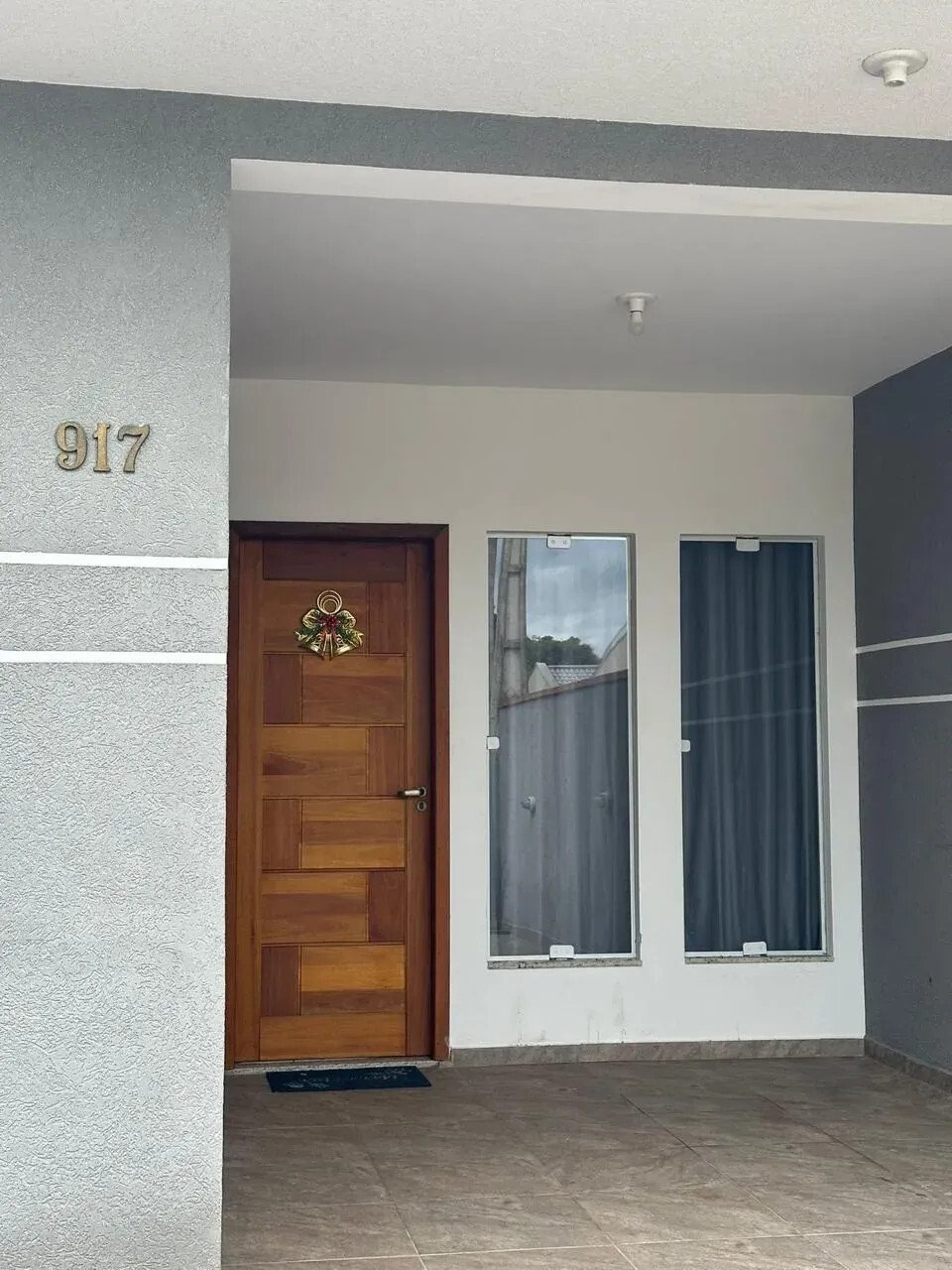 Casa com 3 dormitórios sendo 1 suíte e 2 vagas de garagem em Itapoá